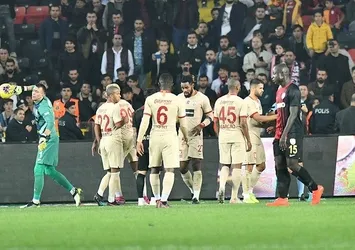 Yola 3-5-2 ile devam