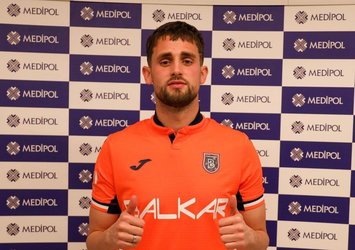 Başakşehir Januzaj'ı resmen açıkladı
