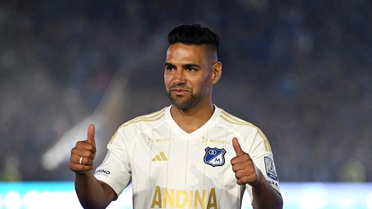 Radamel Falcao futbolu bıraktı!