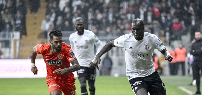 Beşiktaş'ın Kamerunlu yıldızı Vincent Aboubakar 677 gün sonra Vodafone Park’ta sahaya çıktı!