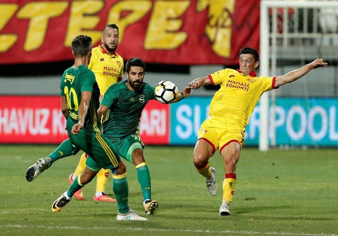 Göztepe - Fenerbahçe maçından kareler