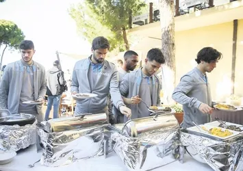 Barbekü ile stres attılar