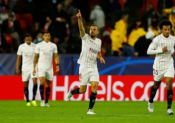 Sevilla galibiyetle tanıştı!
