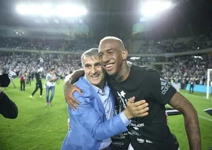 Talisca sezonu zirvede tamamladı