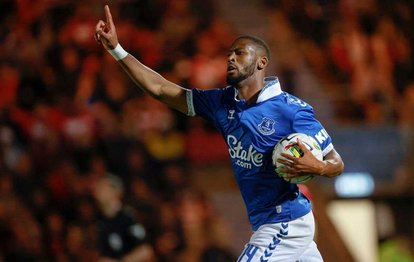 TRANSFER HABERLERİ | Beşiktaş Beto’yu listeye ekledi! Solskjaer pivot forvet istedi