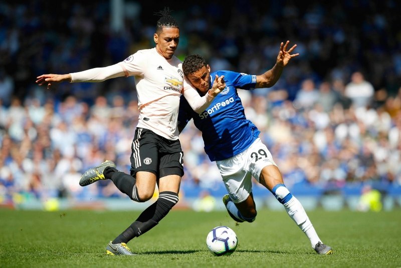 Everton Manchester United’ı dağıttı