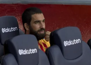Barcelona'dan Arda Turan'a izin çıktı