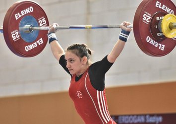 Milli halterci Şaziye Erdoğan Dünya şampiyonu