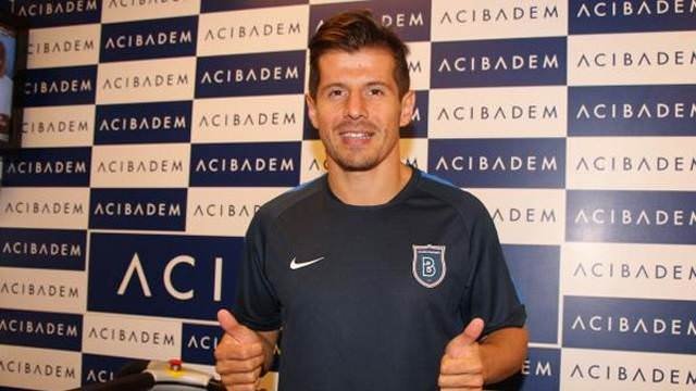 Emre Belözoğlu Fenerbahçe’ye dönüyor