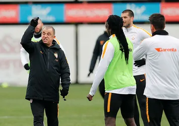Gomis’e özel ilgi