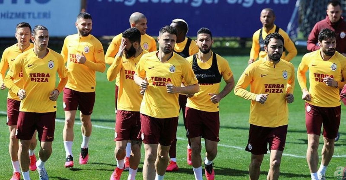Galatasaray’da büyük değişim başlıyor! 4 ayrılık 2 transfer