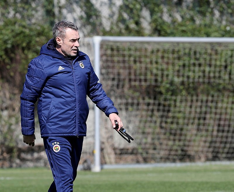 Fenerbahçe Galatasaray’ın eski yıldızı için devrede!