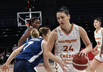 Aslan play-off biletini aldı!