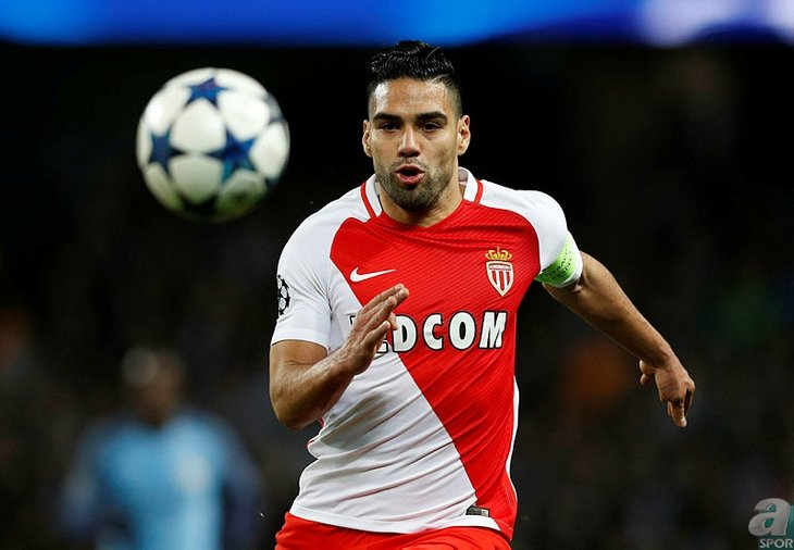 Galatasaray'a Falcao müjdesi! Transfer resmen açıklandı