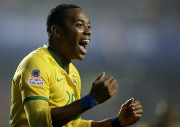 Robinho için tutuklama emri!