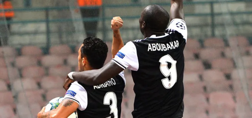 Adriano, Beşiktaş'tan ayrılmak istiyor