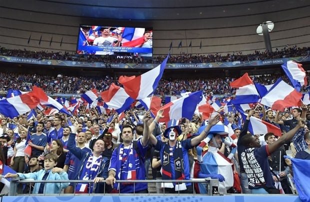 Euro 2016’da açılış nefesleri kesti