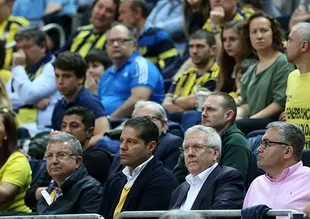Aziz Yıldırım yıkıldı kaldı