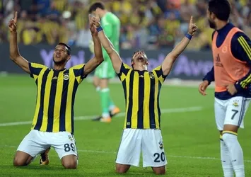 Fenerbahçe'den Beşiktaş'a: 'Efendiniz biziz'