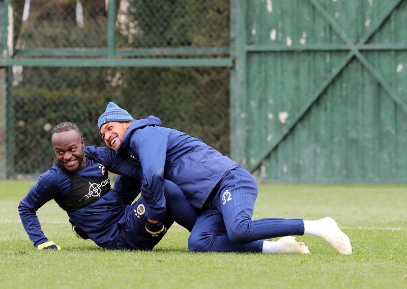 Fenerbahçe’de transfer harekatı erken başladı! İşte Ersun Yanal’ın istediği isimler