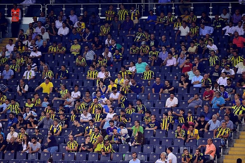 F.Bahçe taraftarından FETÖ tepkisi