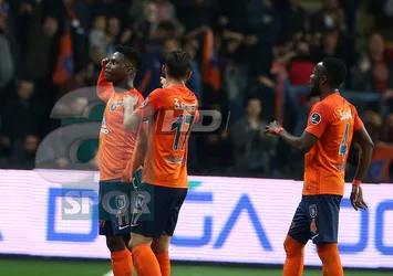 Başakşehir'den altın değerinde 3 puan!