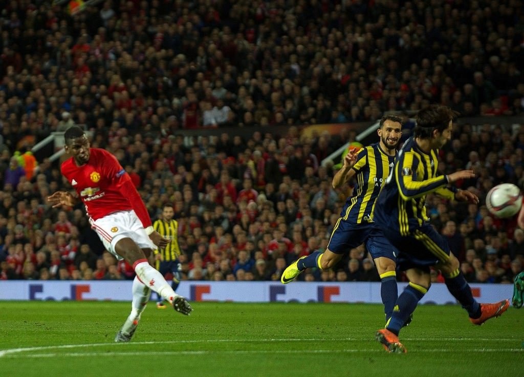 Manchester United - Fenerbahçe maçından kareler