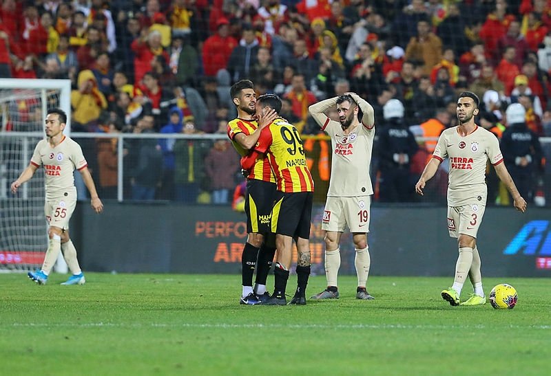 Tugay Kerimoğlu topa tuttu! Falcao’ya flaş sözler