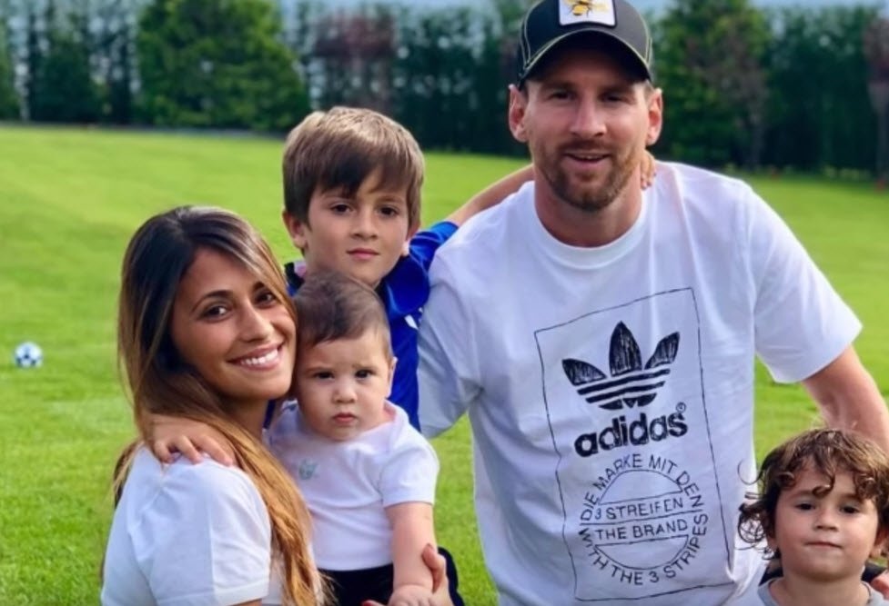 Onu görenler gözlerine inanamadı Futbolcuların eşleri ve sevgilileri