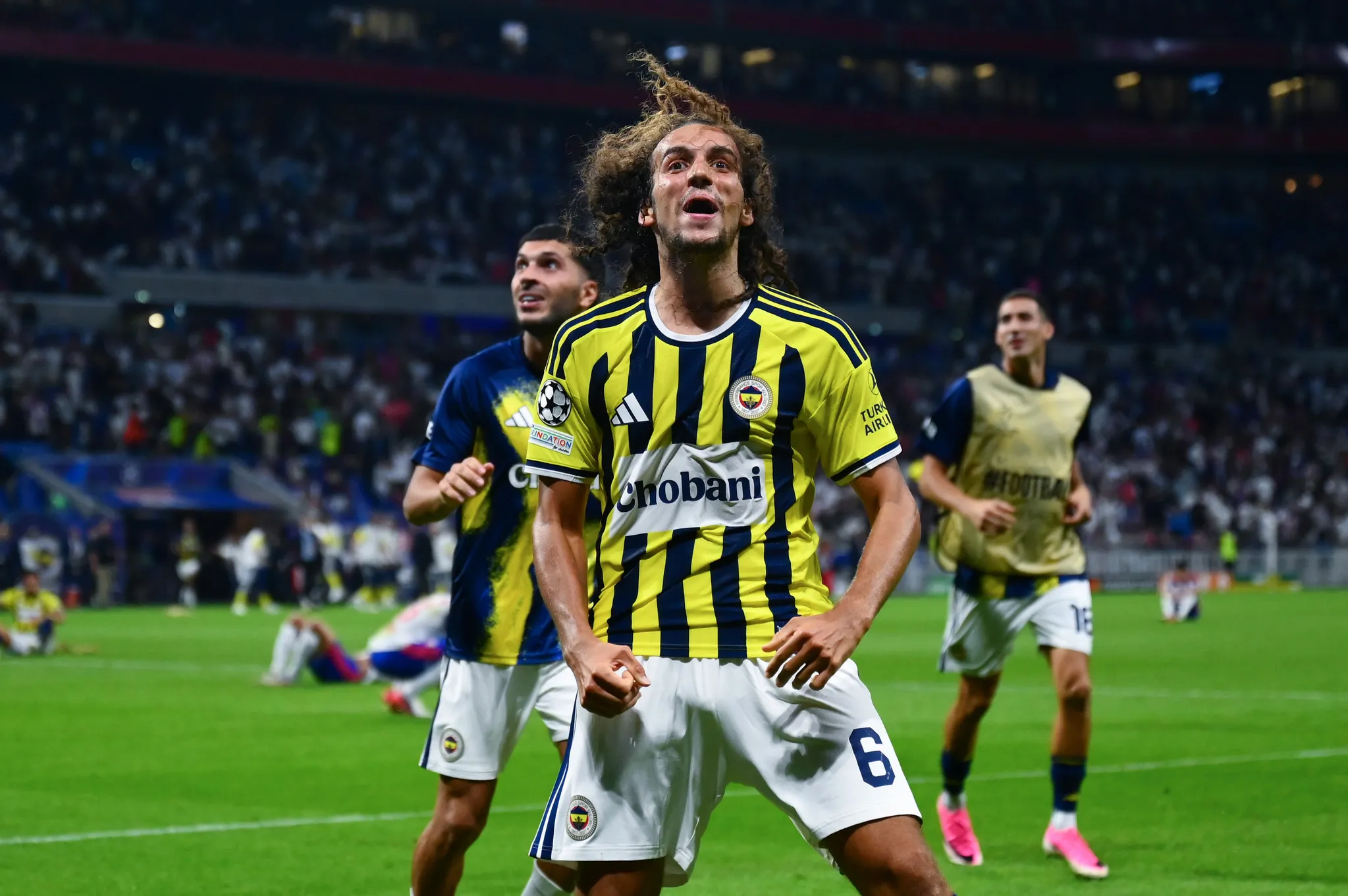 UEFA'dan Guendouzi ve Lyon Antrenörüne Men Cezası Kapıda!