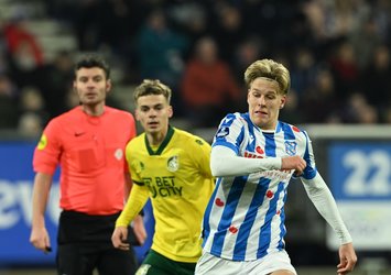 Hollanda'da skandal hata! 12 futbolcuyla oynadılar