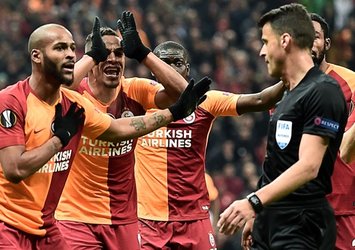 "VAR olsa bu penaltı iptaldi!"