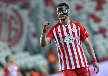 Adis Jahovic maskeyi taktı gollerini attı!