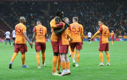 Galatasaray’dan 100 maç sonra bir ilk!