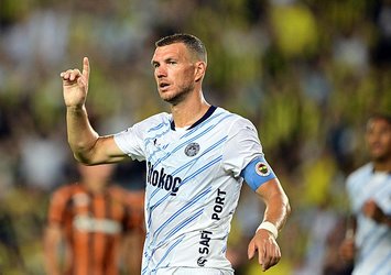 Edin Dzeko'ya milli davet!