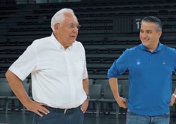 Aydın Örs, Anadolu Efes'i ziyaret etti
