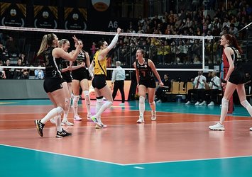 Eczacıbaşı'nı eleyen VakıfBank finalde