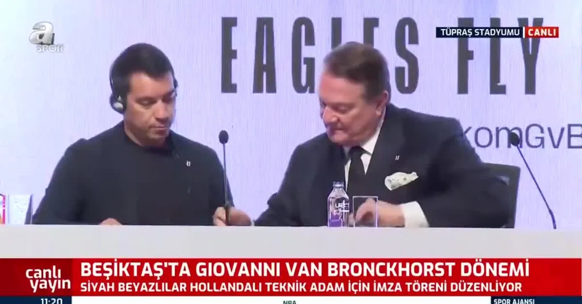 Giovanni van Bronckhorst Beşiktaş'a imzayı attı!