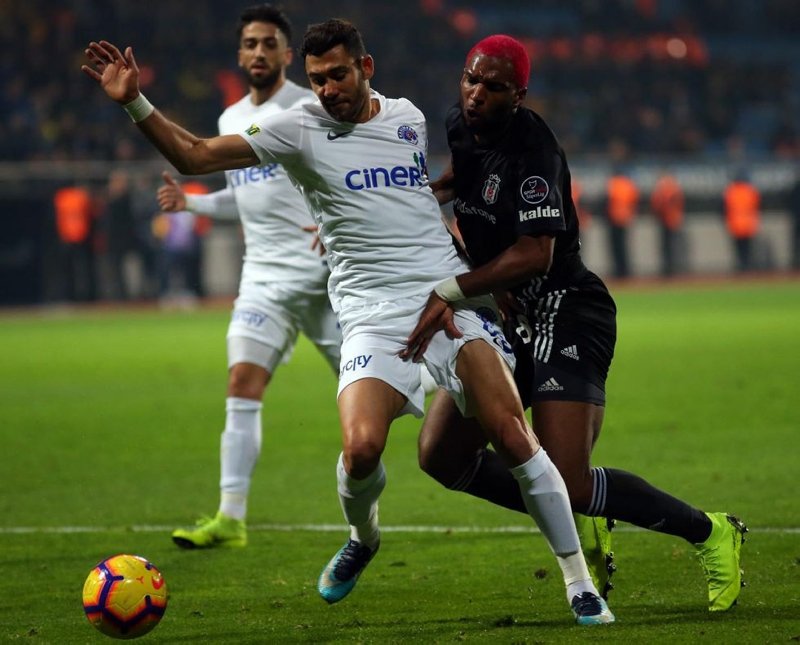 Kasımpaşa - Beşiktaş maçından kareler