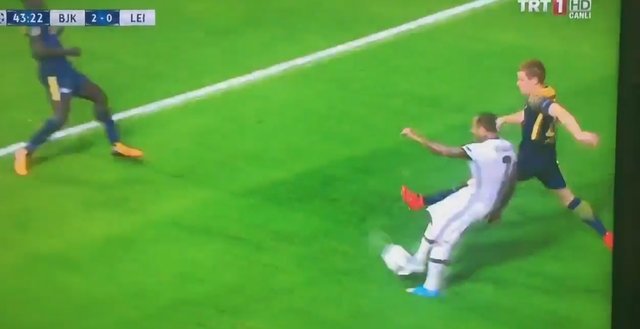Talisca ile Quaresma sosyal medyayı salladı!