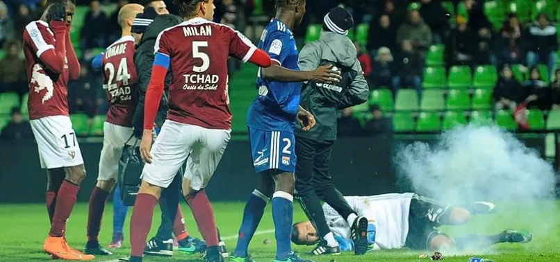 Metz-Olympique Lyon karşılaşması yarıda kaldı