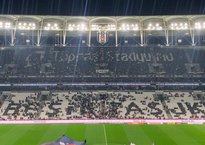 Beşiktaşlılar maça ilgi göstermedi!