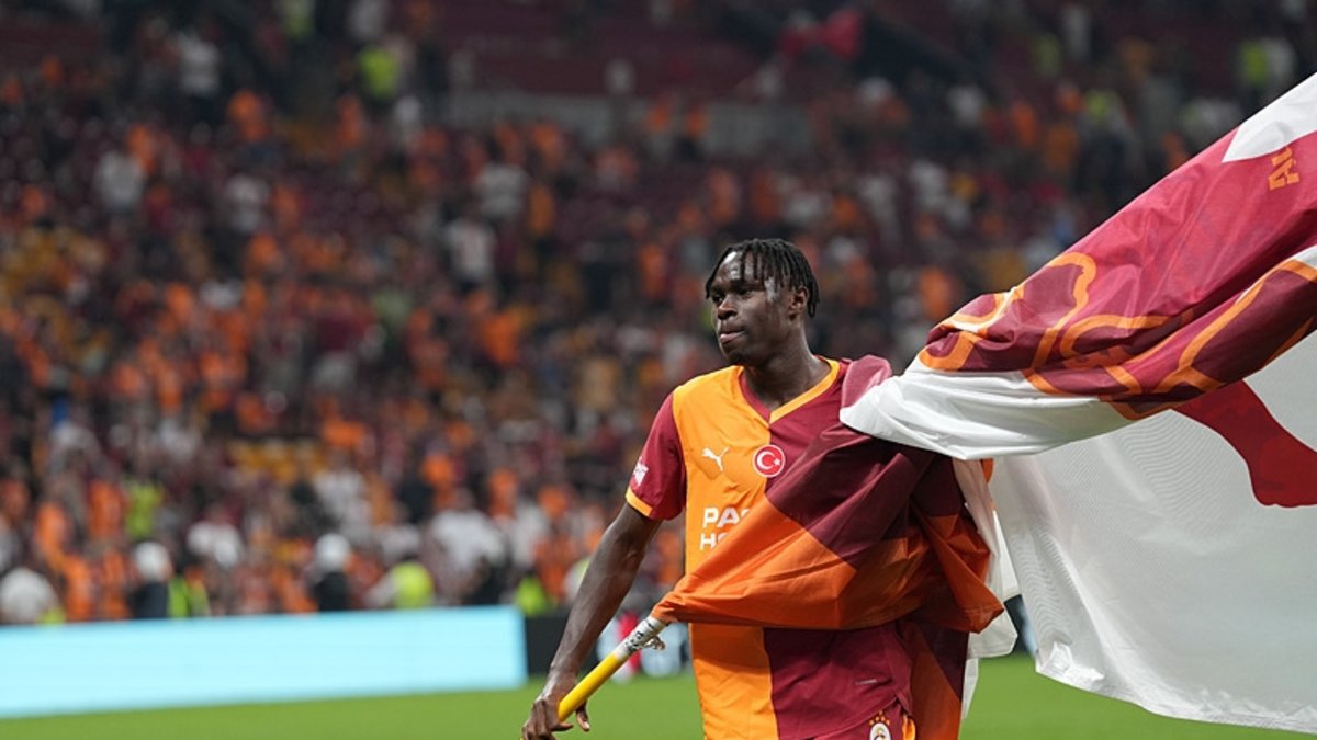 Wilfried Singo: Bu akşamdan çok memnunum! Wilfried Singo: Bu akşamdan çok memnunum!