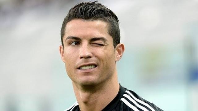 Ronaldo: Türkiye’de tek bir takımda forma giyerim!