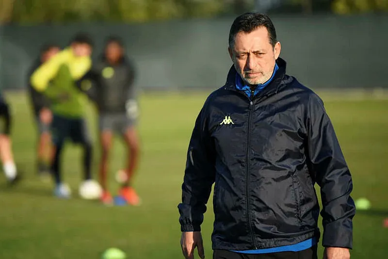 Denizlispor'un yeni teknik direktörü Kenan Atik oldu - 1