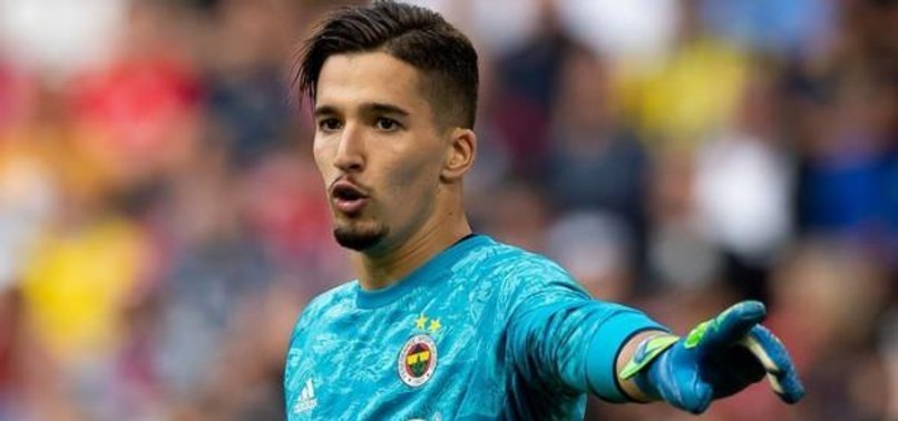 Schalke’den Altay Bayındır'a yakın takip