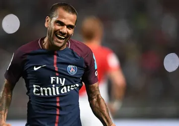 Dani Alves takım bulamazsa işi hazır...