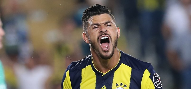Galatasaray'dan Giuliano'ya kanca! Fenerbahçe...
