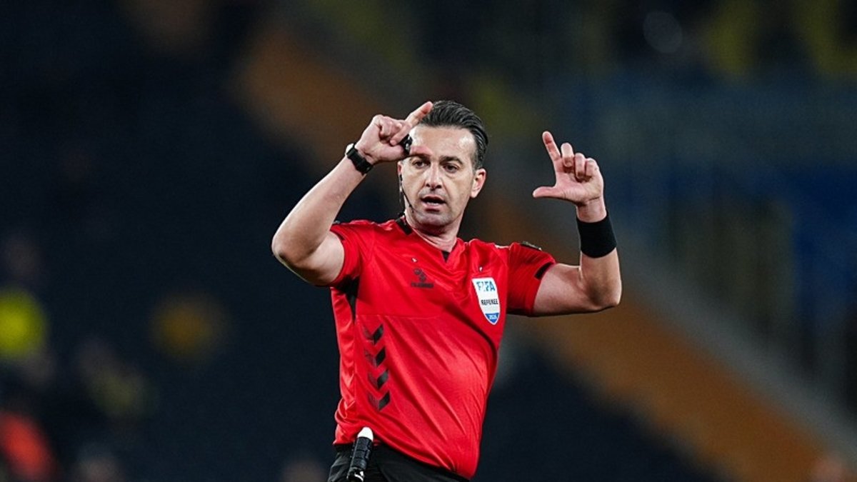 Fenerbahçe-Gaziantep FK maçında hakem beyaz noktayı gösterdi!