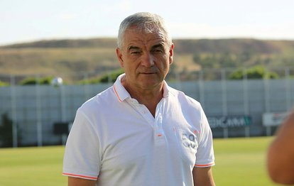 Sivasspor Teknik Direktörü Rıza Çalımbay: Petrocub maçına yüzde yüz konsantreyiz